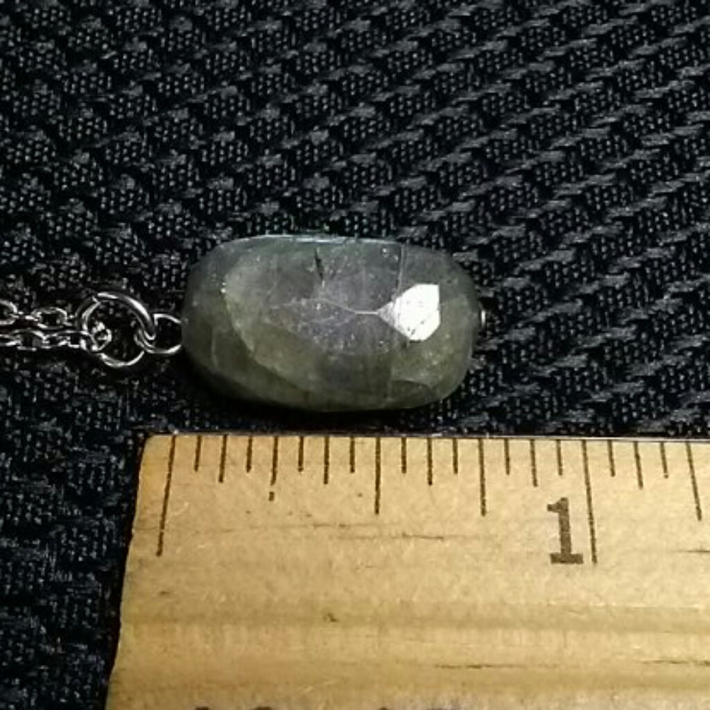 Labradorite Necklace - Picture 6 of 7